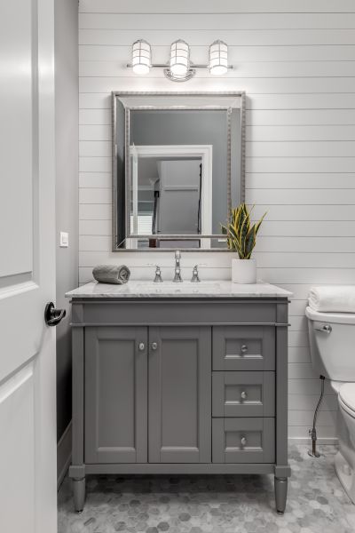 Vanity Refacing in Schertz